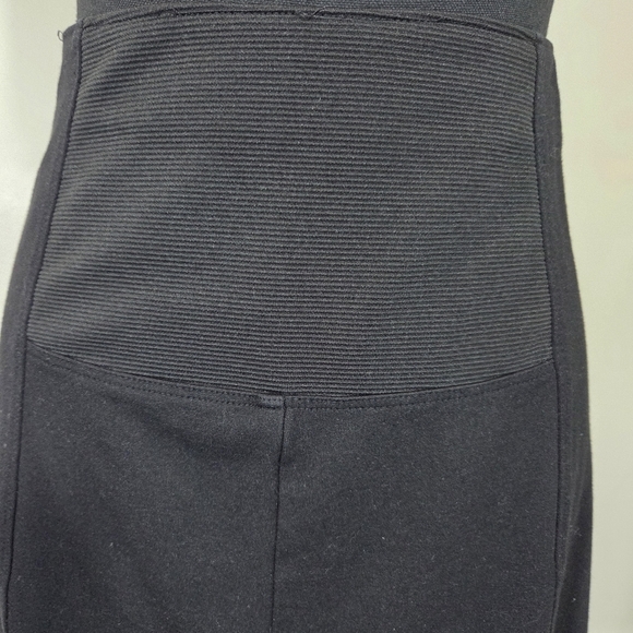 ⭐️Ricki's Black Skirt Size 10 - Picture 2 of 4